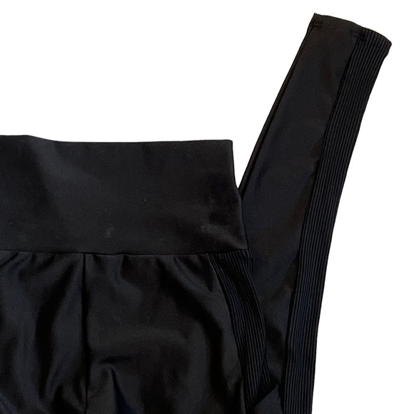 Peloton Women’s S Black High Rise Ribbed Pocket Logo 7/8 Workout Leggings - Picture 10 of 11